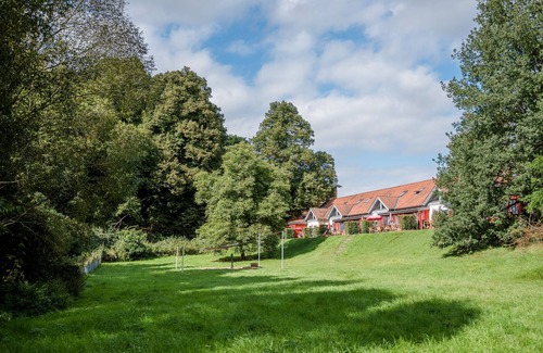 Kratzeburg Apartment | Family-Friendly Retreat in Müritz National Park, Rated 10/10