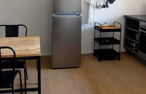 Sipplingen Apartment | Modern 1-Bedroom Apartment with Kitchen and Breakfast Included