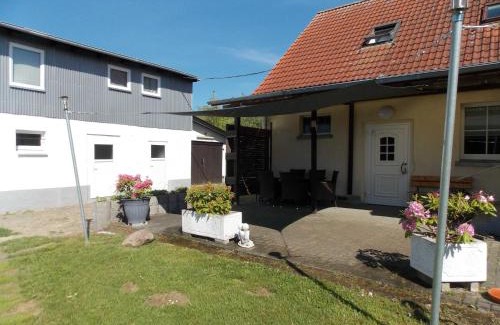 Gerswalde Apartment | Cozy Ferienwohnung Mohnblume with Fireplace & Family Amenities