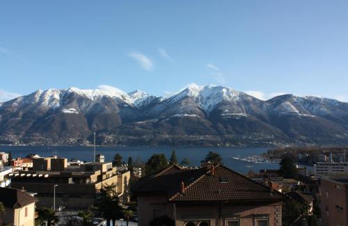 Muralto Apartment | Delightful Montana Lago: 4-Star Oceanfront Retreat