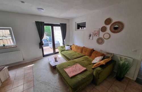 Ahnatal-Weimar Apartment | Comfortable Altes Café: Pet-Friendly with Kitchen Access