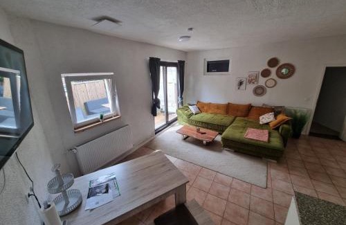 Ahnatal-Weimar Apartment | Comfortable Altes Café: Pet-Friendly with Kitchen Access
