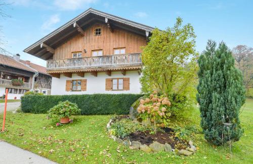Wackersberg Apartment | Family-Friendly Retreat at Ferienwohnung Morgenrot
