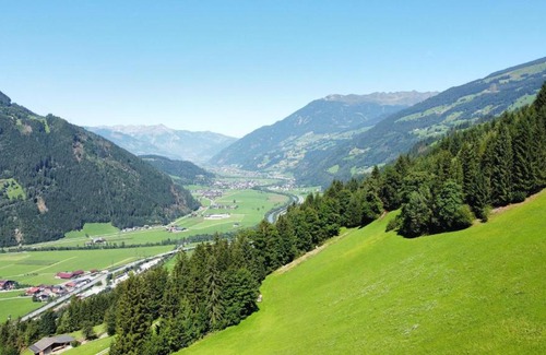 Gerlosbergeben Apartment | Family-Friendly Ferienwohnung Natural A with Great Reviews