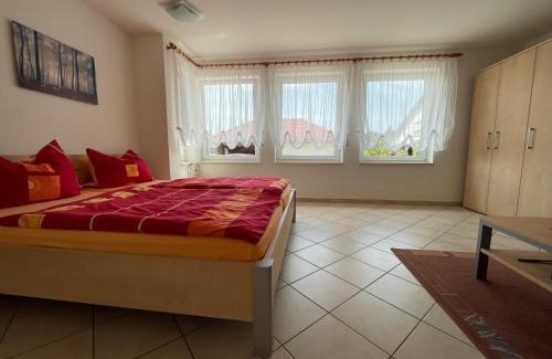 Daisendorf Apartment | Family-Friendly Retreat at Ferienwohnung Nell - Rated 8.9