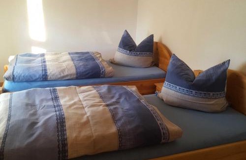 Oberharz am Brocken Apartment | Family-Friendly Ferienwohnung Nichau with Kitchen Amenities