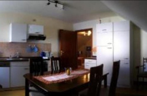 Mastershausen Apartment | Family-Friendly Ferienwohnung Nicolay with Great Reviews