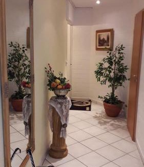 Sonsbeck Apartment | Kid-Friendly Ferienwohnung Niederrhein Blick with Top Reviews