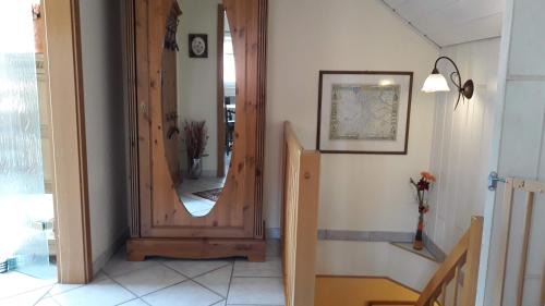 Sonsbeck Apartment | Kid-Friendly Ferienwohnung Niederrhein Blick with Top Reviews