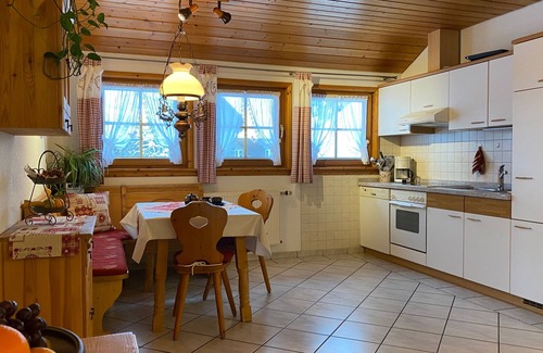 Wolpadingen Apartment | Family-Friendly Ferienwohnung Nord with Top Amenities