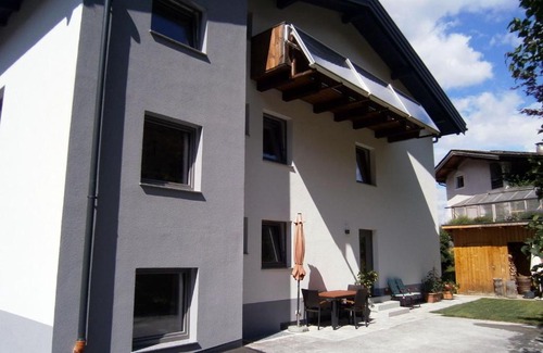 Grins Apartment | Top-Rated Ferienwohnung Nuener with Family-Friendly Amenities