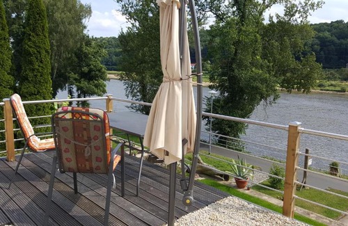 Pirna Apartment | Budget-Friendly Ferienwohnung Oberposta with 8/10 Rating