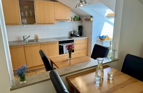Resten Apartment | Relaxing Oceanfront Retreat at Ferienwohnung Obersalzberg