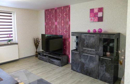 Bad Salzungen Apartment | Family-Friendly Ferienwohnung Ogger with Pet Amenities