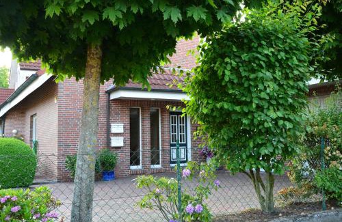 Leer Apartment | Experience Comfort at Ferienwohnung Ostfriesenglück
