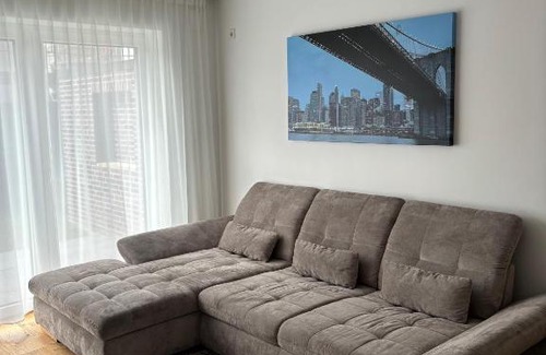 Luetjenburg Apartment | Cozy Ferienwohnung Ostsee: Family-Friendly Retreat in Lütjenburg