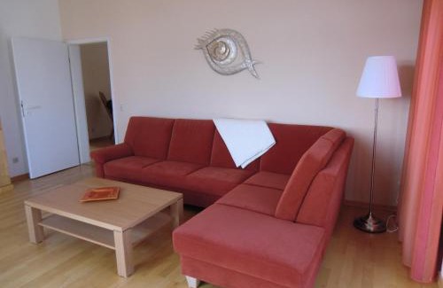 Kuhlungsborn Ost Apartment | Ideal Family Retreat at Ferienwohnung Ostseeglück in Villa Marie