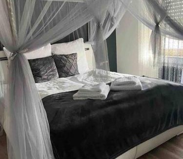 Metzingen Apartment | Family-Friendly Ferienwohnung in Metzingen Near Outlets