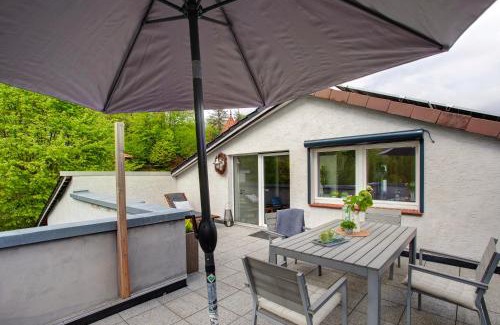 Germete Apartment | Family-Friendly Ferienwohnung Pöttner for Memorable Stays