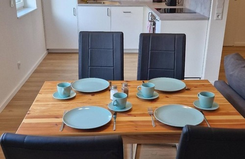 Beurig Apartment | Ocean View Retreat: Family-Friendly Ferienwohnung Pütz