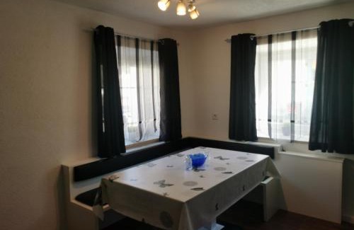 Gmuend in Kaernten Apartment | Family-Friendly Ferienwohnung Pufitsch with Great Reviews