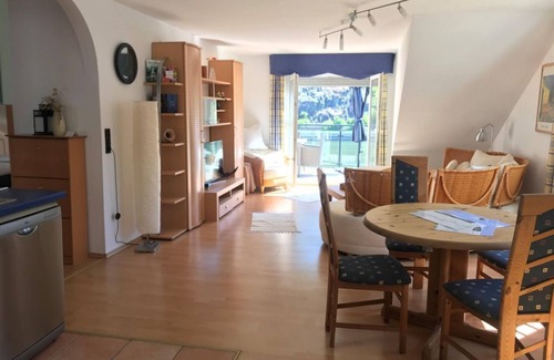 Kattenes Apartment | Inviting Ferienwohnung Panoramablick - Family-Friendly Retreat