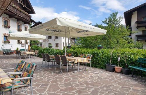 Oetz Apartment | Pet-Friendly Retreat at Ferienwohnung Piburgersee