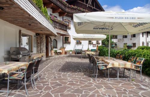 Oetz Apartment | Pet-Friendly Retreat at Ferienwohnung Piburgersee