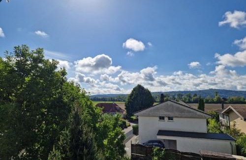 Meinisberg Apartment | Ferienwohnung Pirol