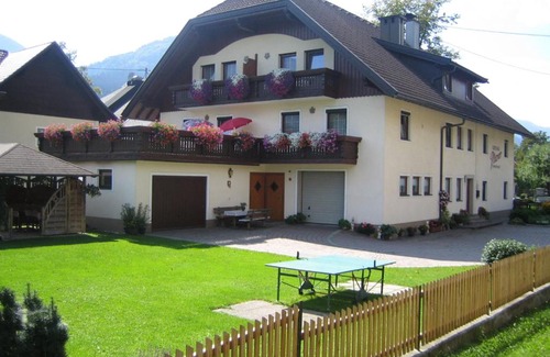 Jenig House | Pet-Friendly Ferienwohnung Plozner - Guest Rated 10/10
