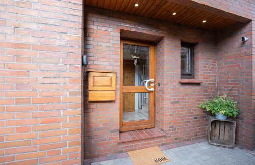 Holtland Apartment | Family-Friendly Ferienwohnung Pop s Huus Awaits You