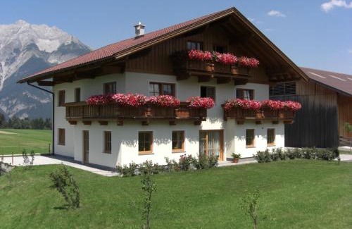 Goetzens Apartment | Family-Friendly Ferienwohnung Prader - Rated 9.4/10