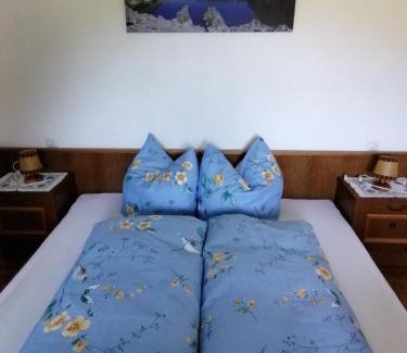 Sankt Johann Im Walde Apartment | Pet-Friendly Retreat at Ferienwohnung Prast with Breakfast