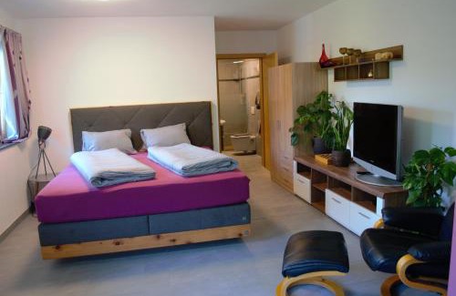 Wildschoenau Apartment | Cozy Ferienwohnung Pusteblume with Oceanfront Views