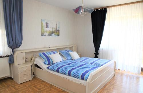 Obertrubach Apartment | Family-Friendly Retreat at Ferienwohnung Röhrer - 8.9/10 Rated