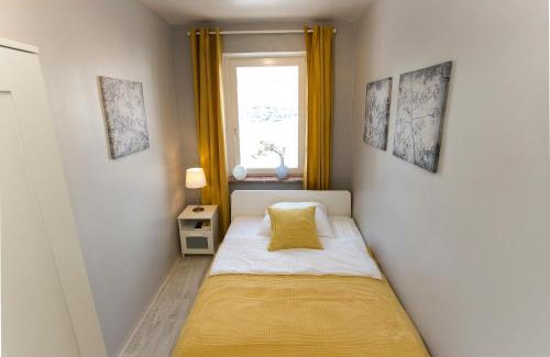 Eberhardshof Apartment | Discover Family-Friendly Stays at Ferienwohnung Raabstraße