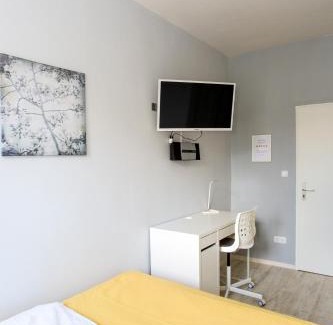 Eberhardshof Apartment | Discover Family-Friendly Stays at Ferienwohnung Raabstraße