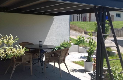 Britzingen Apartment | Rebgärtle Apartment: Ideal for Couples with Breakfast Included