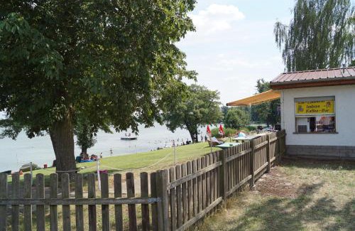 Mellensee Apartment | Oceanfront Retreat at Ferienwohnung Rehagen Süd - 9/10 Rated