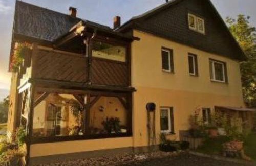 Seiffen Apartment | Child-Friendly Ferienwohnung Reinhardt in Steinhübel - 9.2/10