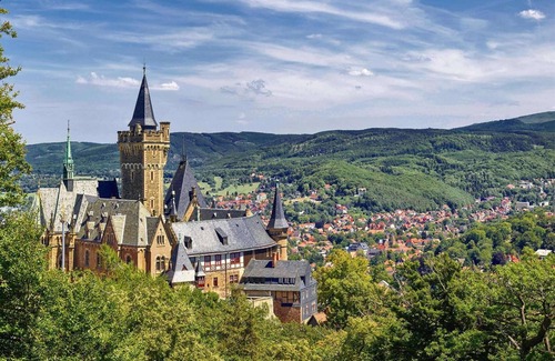 Wernigerode Old Town Apartment | Cozy Apartment Remise in Wernigerode - Pet Friendly Stay
