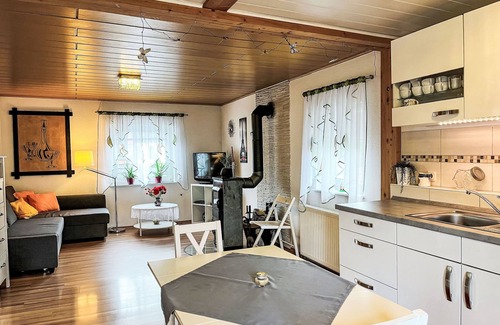 Quiddelbach Apartment | Ferienwohnung Renata 1 nahe Nürburgring by Interhome