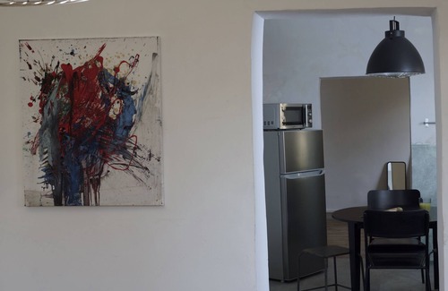 Sipplingen Apartment | Retro Retreat: Family-Friendly Apartment with Breakfast Included