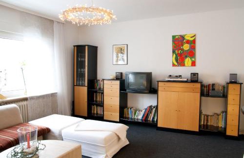Rheda Apartment | Oceanfront Getaway in Rheda-Wiedenbrück - Rated 9/10