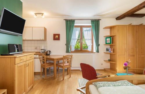 Owingen Apartment | Child-Friendly Ferienwohnung Risthof 2 with High Guest Rating