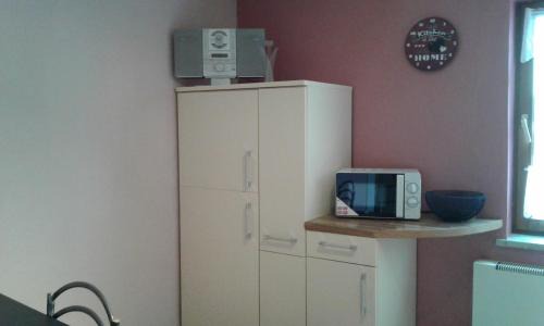 Hahausen Apartment | Highly Rated Ferienwohnung ROSA with Family-Friendly Amenities