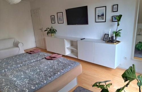 Rosengarten Apartment | Welcoming Ferienwohnung Rosengarten - Family-Friendly Stay