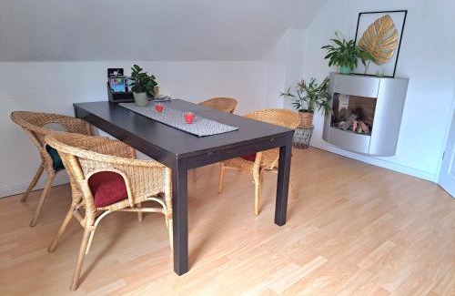 Rosengarten Apartment | Welcoming Ferienwohnung Rosengarten - Family-Friendly Stay