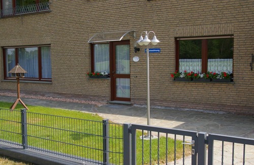 Senden Apartment | Family-Friendly Ferienwohnung Ruh for 2-4 Guests