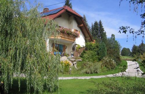 Nagel Apartment | Family-Friendly Retreat at Ferienwohnung Söllner